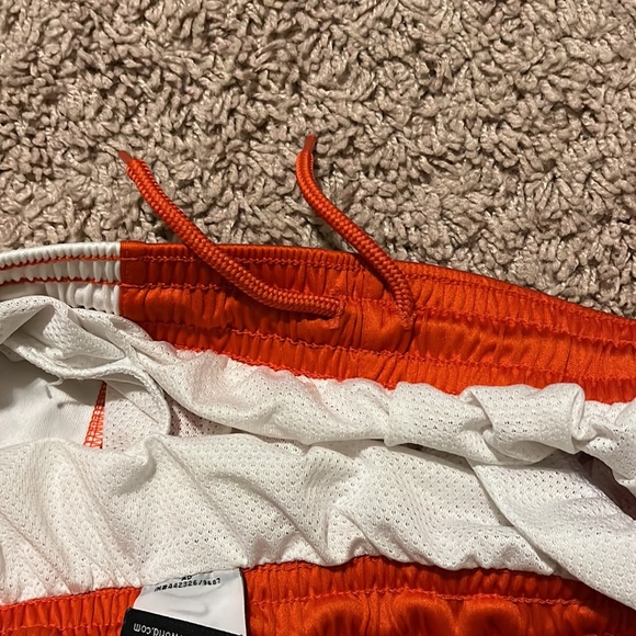 💜Nike athletics shorts - Picture 5 of 5